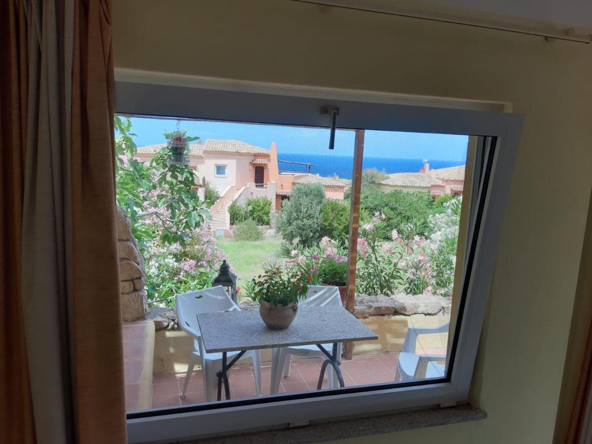 Appartamento Panoramico Calarossa Sardegna Isola Rossa Bagian luar foto