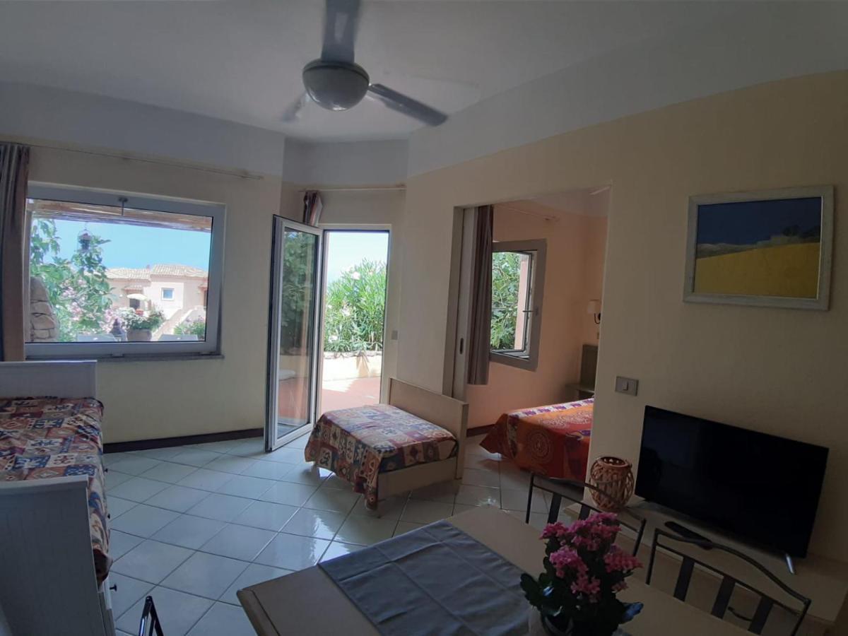 Appartamento Panoramico Calarossa Sardegna Isola Rossa Bagian luar foto