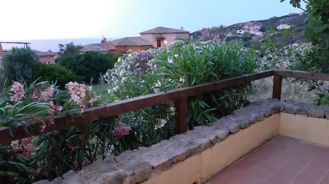 Appartamento Panoramico Calarossa Sardegna Isola Rossa Bagian luar foto