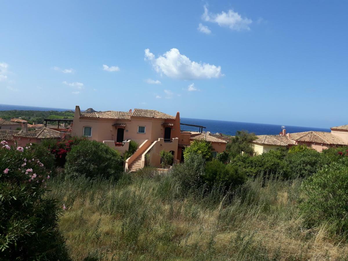 Appartamento Panoramico Calarossa Sardegna Isola Rossa Bagian luar foto